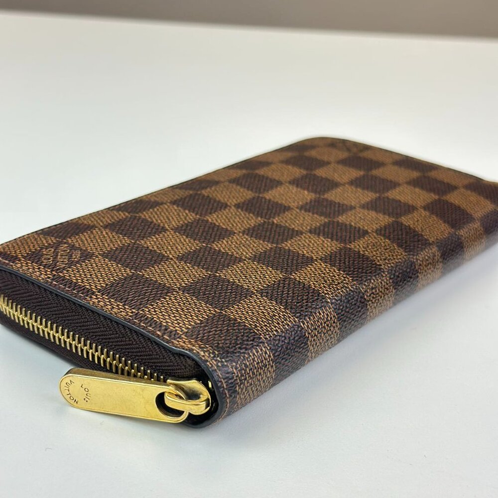 Louis Vuitton Damier Ebene Wallet - Picture 4 of 6